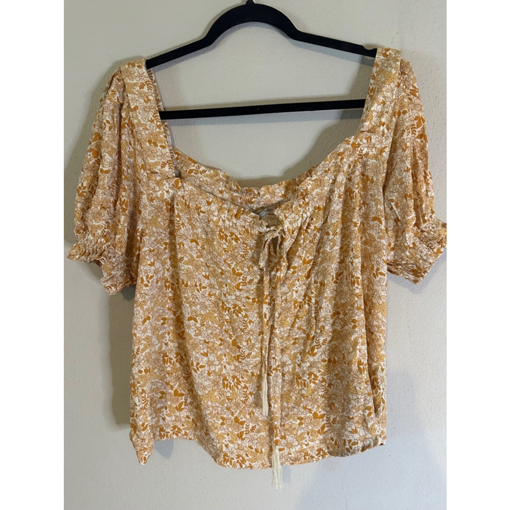 New Women's Cupcakes I and cashmere Blouse, M, Yellow orange Floral NWT